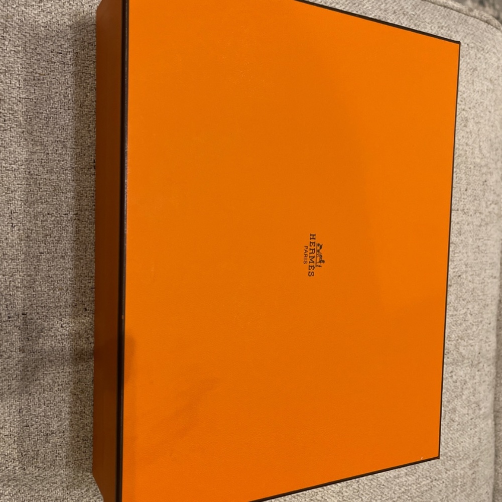 Hermes Oran Sandals - Picture 5 of 5